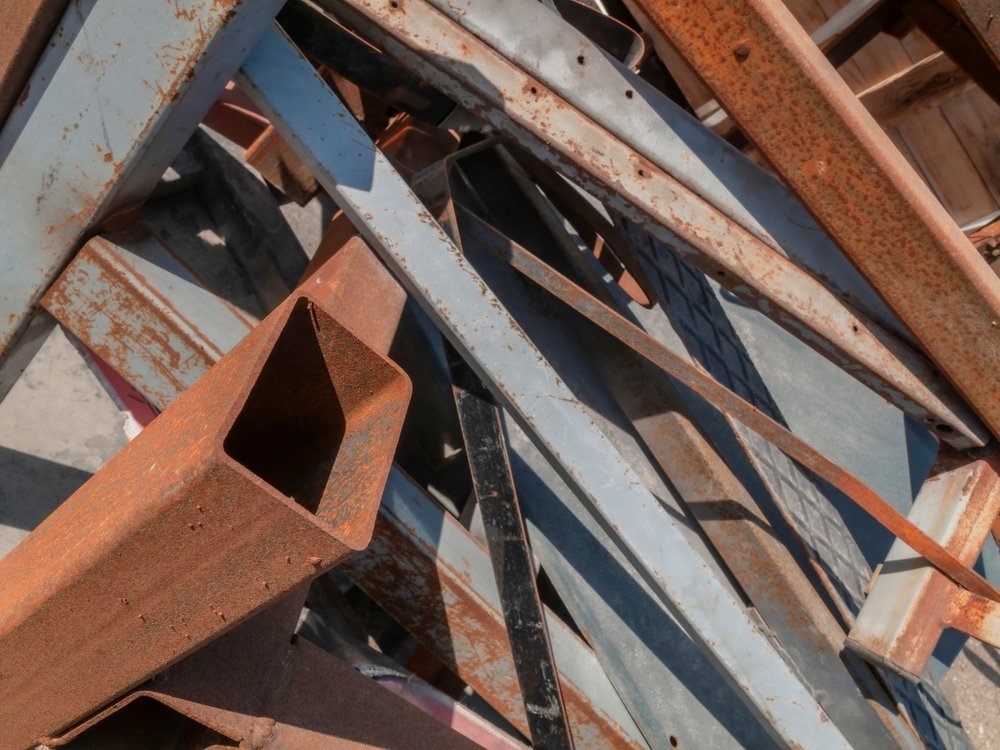 Heavy,Industrial,Scrap,Metal,Iron,For,Recycling.,Rusty,Metal,And